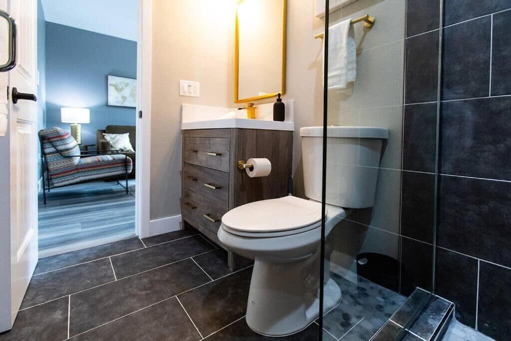 Professionals-restaurants-fast-wifi-a C-w D-pets Apartamento *
